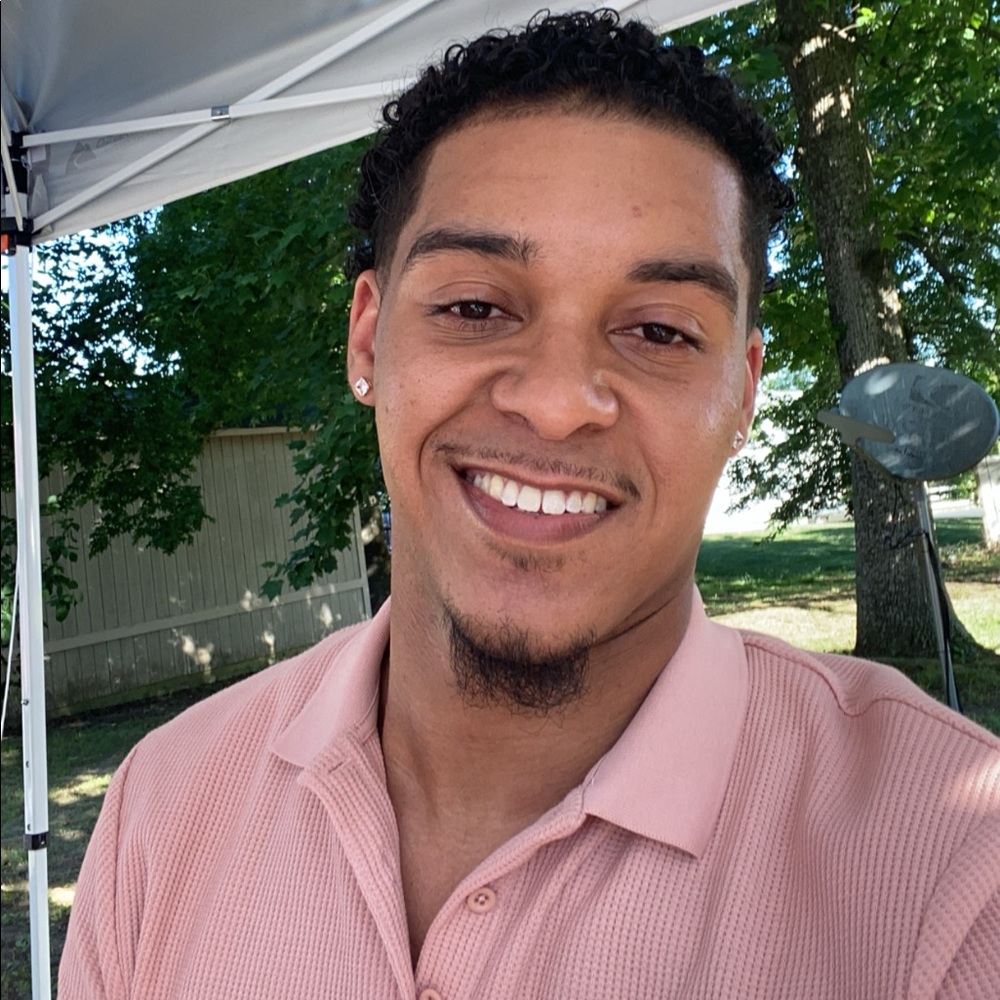 Meet your Posher, Nicholas